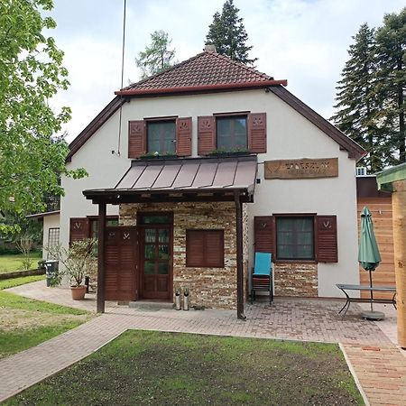 Hethazpuszta Erdeszlak Hotel Isztimer Exterior photo
